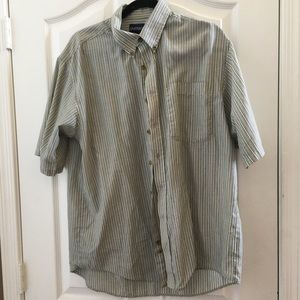 Men’s Puritan shirt medium